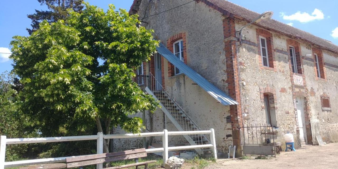 Chambre A La Ferme Saint-Martin-des-Champs  Exteriér fotografie